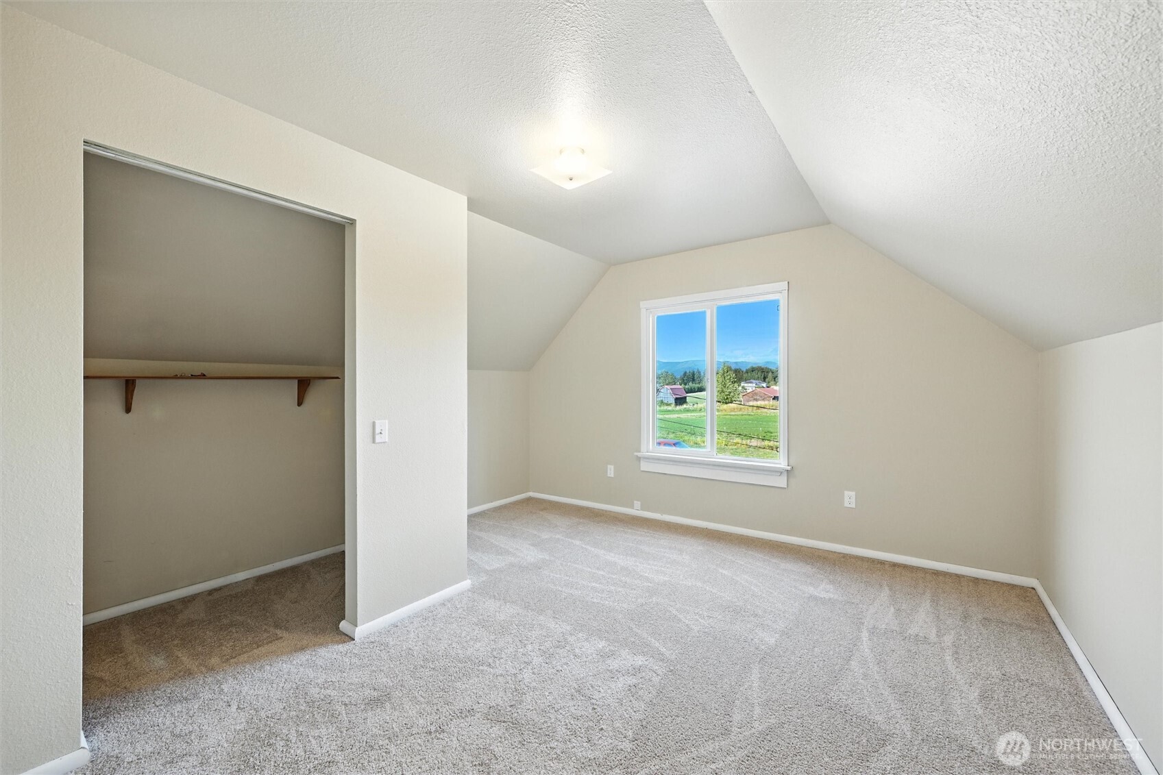 Bellingham, Washington, 98226, United States, 3 Bedrooms Bedrooms, ,2 BathroomsBathrooms,Residential,For Sale,1917195