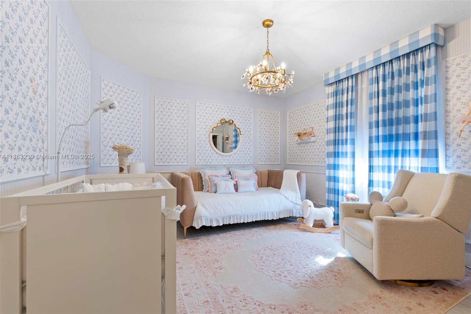 Weston, Florida, 33327, United States, 5 Bedrooms Bedrooms, ,6 BathroomsBathrooms,Residential,For Sale,1919791