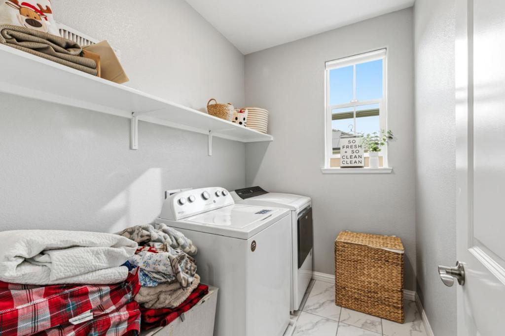 Hayward, California, 94541, United States, 3 Bedrooms Bedrooms, ,4 BathroomsBathrooms,Residential,For Sale,2032197