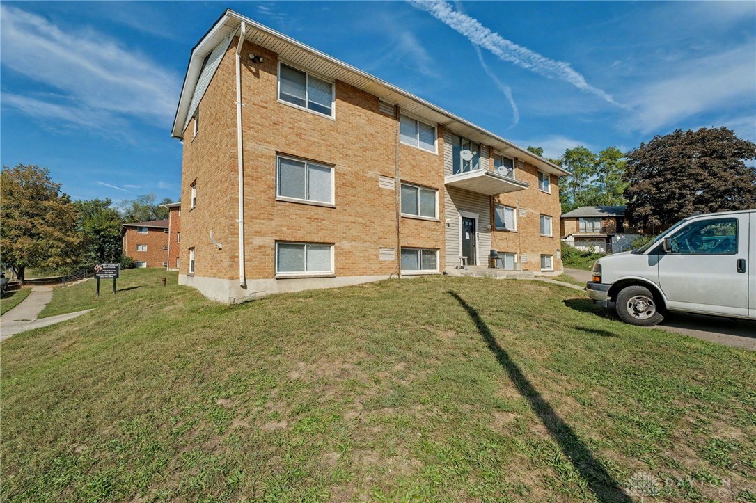 Dayton, Ohio, 45403, United States, 12 Bedrooms Bedrooms, ,6 BathroomsBathrooms,Residential,For Sale,1991543