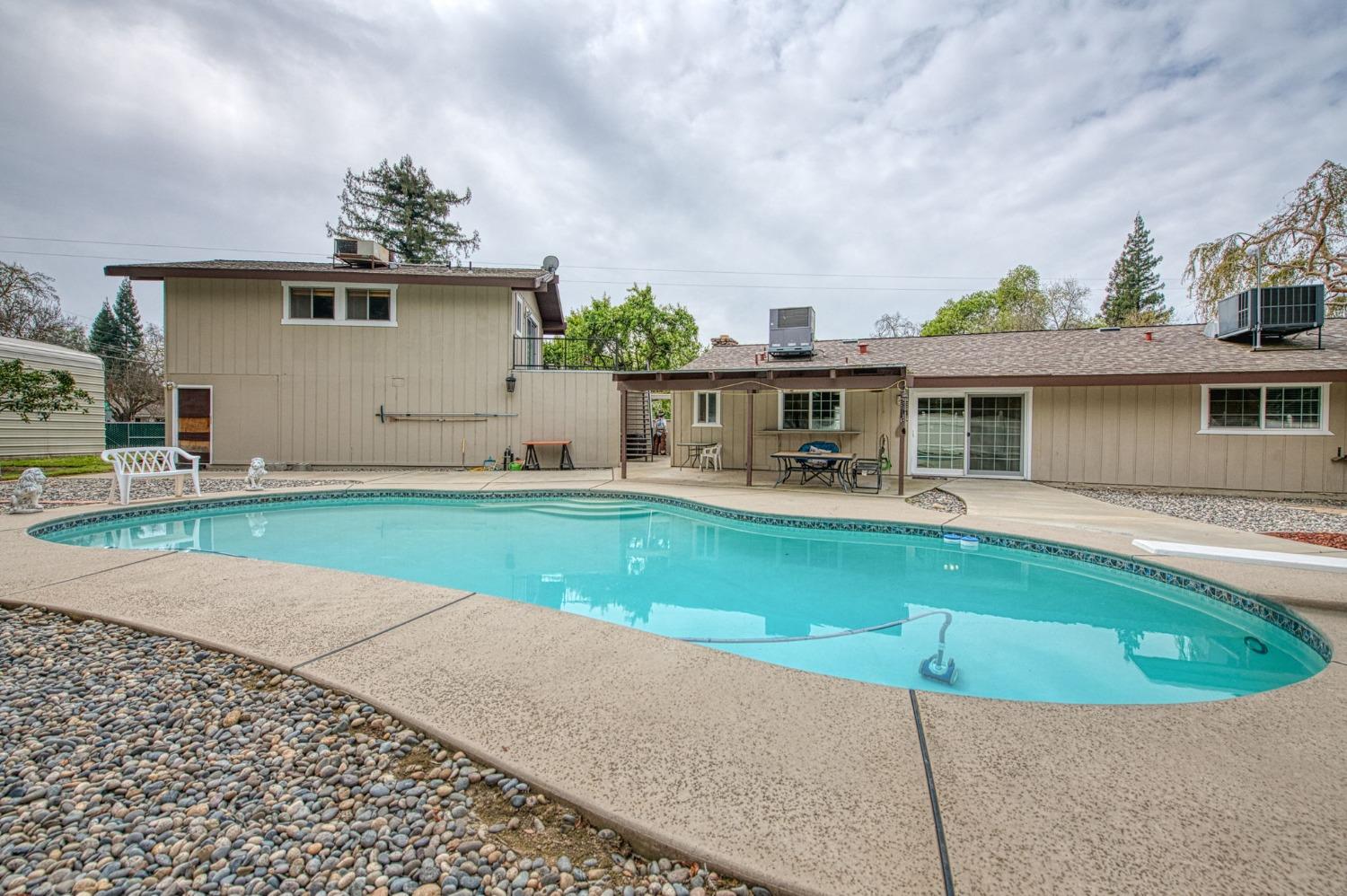 Sanger, California, 93657, United States, 4 Bedrooms Bedrooms, ,3 BathroomsBathrooms,Residential,For Sale,1897829