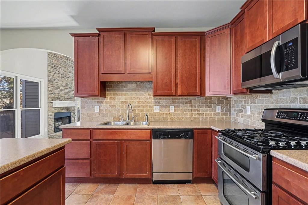 Kennesaw, Georgia, 30144, United States, 5 Bedrooms Bedrooms, ,3 BathroomsBathrooms,Residential,For Sale,2011706