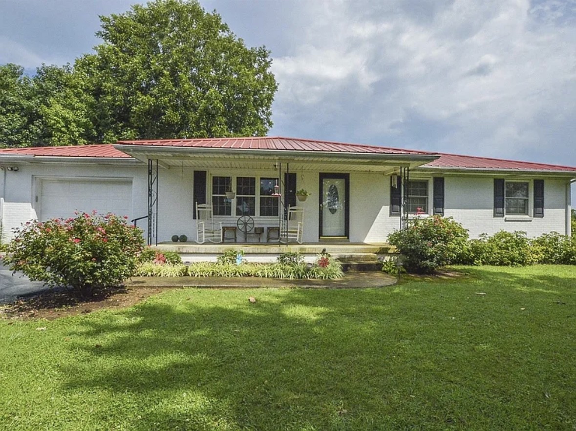 Lawrenceburg, Tennessee, 38464, United States, 3 Bedrooms Bedrooms, ,1 BathroomBathrooms,Residential,For Sale,1767762