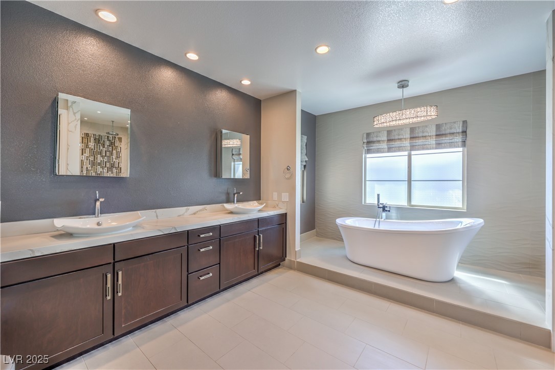 Las Vegas, Nevada, 89138, United States, 4 Bedrooms Bedrooms, ,2 BathroomsBathrooms,Residential,For Sale,1942321