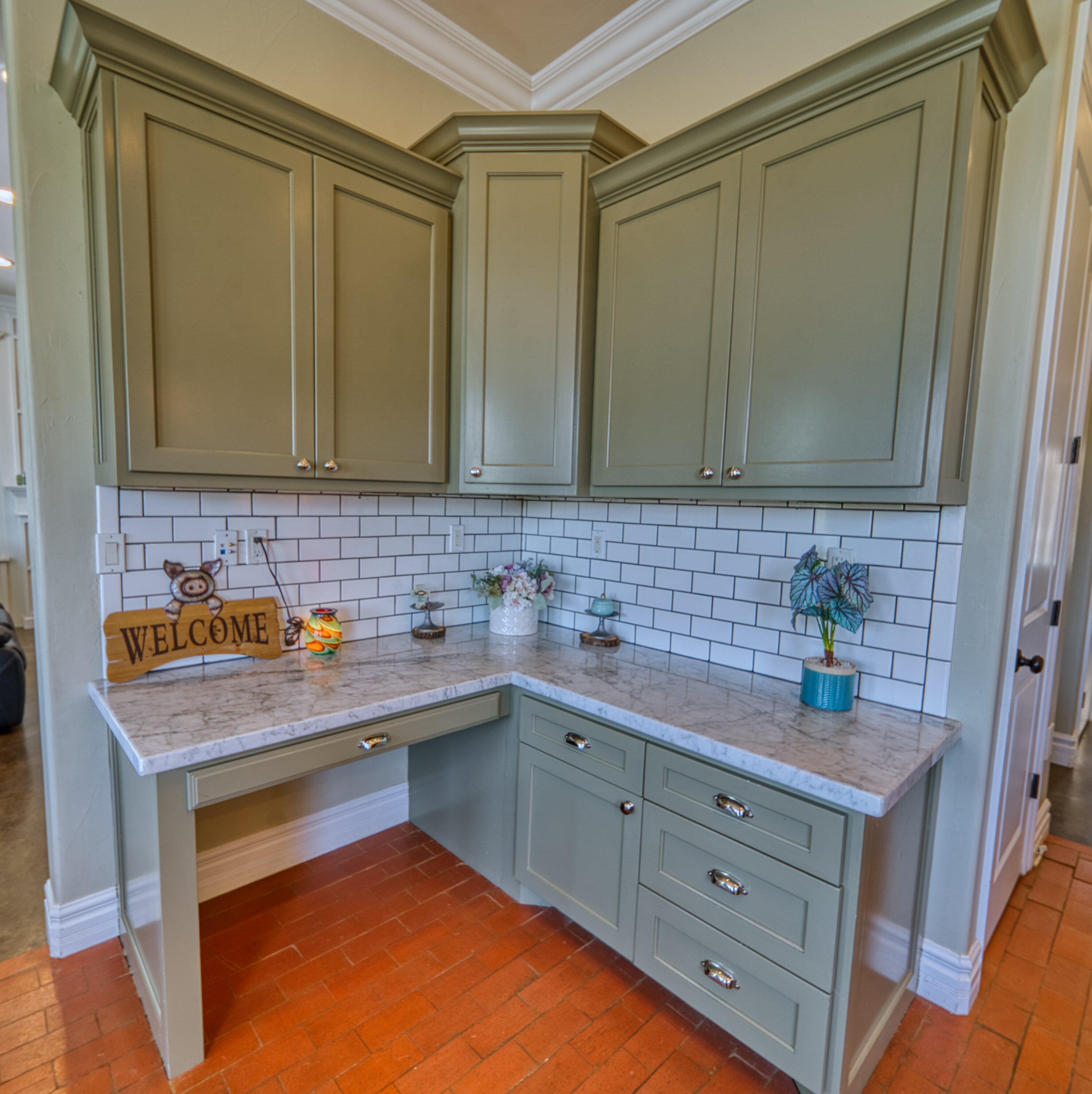 Carlsbad, New Mexico, 88220, United States, 5 Bedrooms Bedrooms, ,4 BathroomsBathrooms,Residential,For Sale,1974334