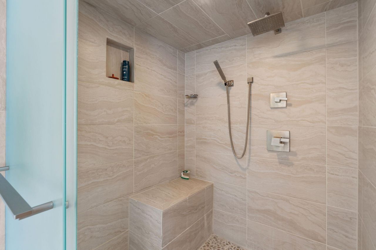 Albuquerque, New Mexico, 87111, United States, 4 Bedrooms Bedrooms, ,3 BathroomsBathrooms,Residential,For Sale,1906383