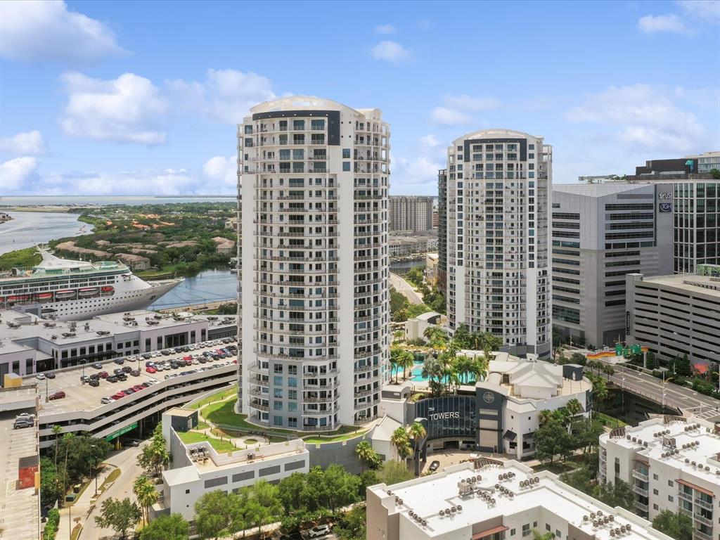 Tampa, Florida, 33602, United States, 2 Bedrooms Bedrooms, ,3 BathroomsBathrooms,Residential,For Sale,2003019