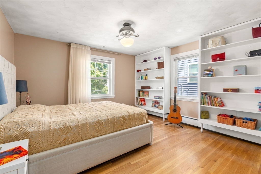 Boston, Massachusetts, 02131, United States, 3 Bedrooms Bedrooms, ,2 BathroomsBathrooms,Residential,For Sale,1939975