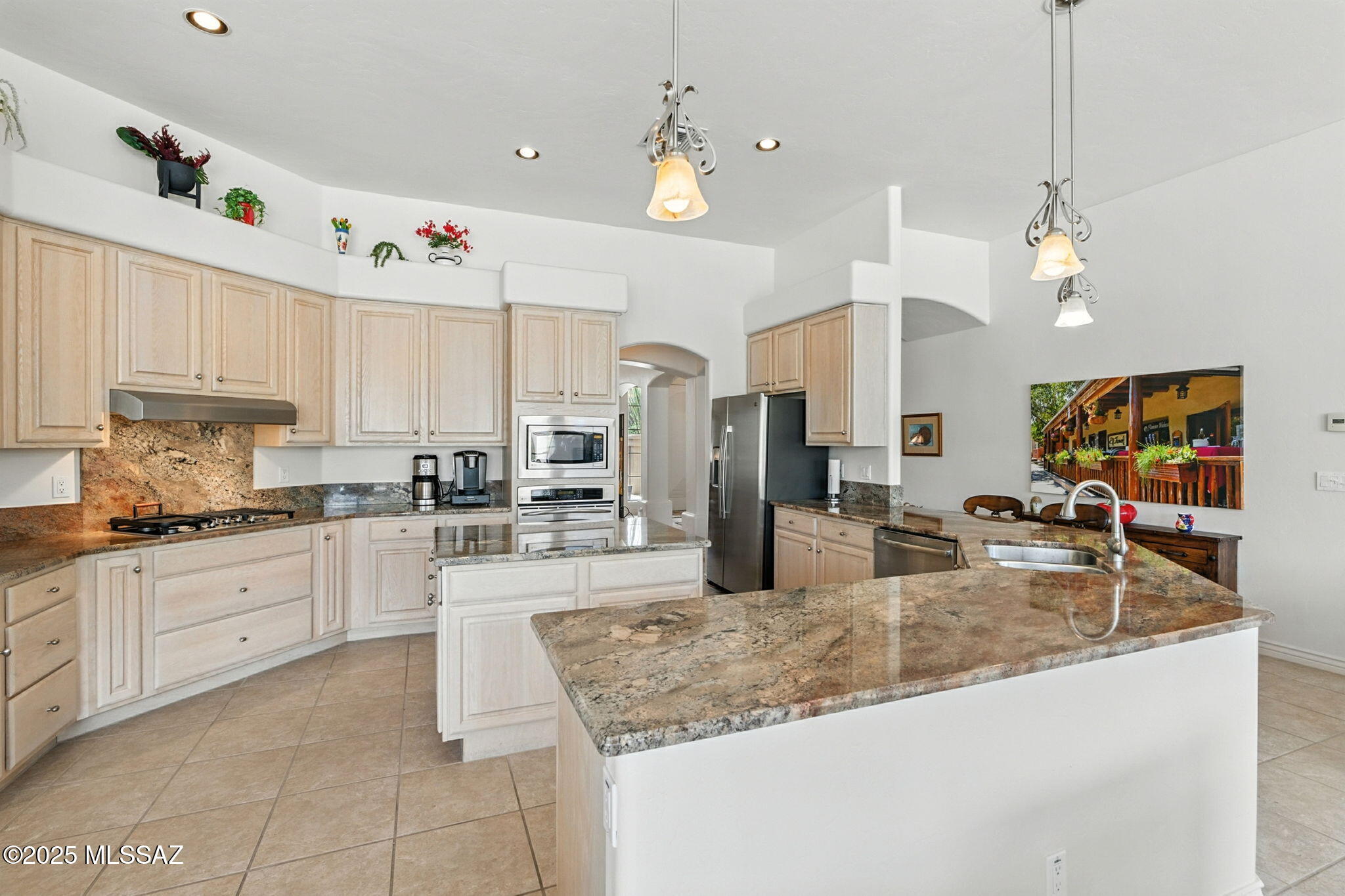 Oro Valley, Arizona, 85755, United States, 3 Bedrooms Bedrooms, ,2 BathroomsBathrooms,Residential,For Sale,1919656