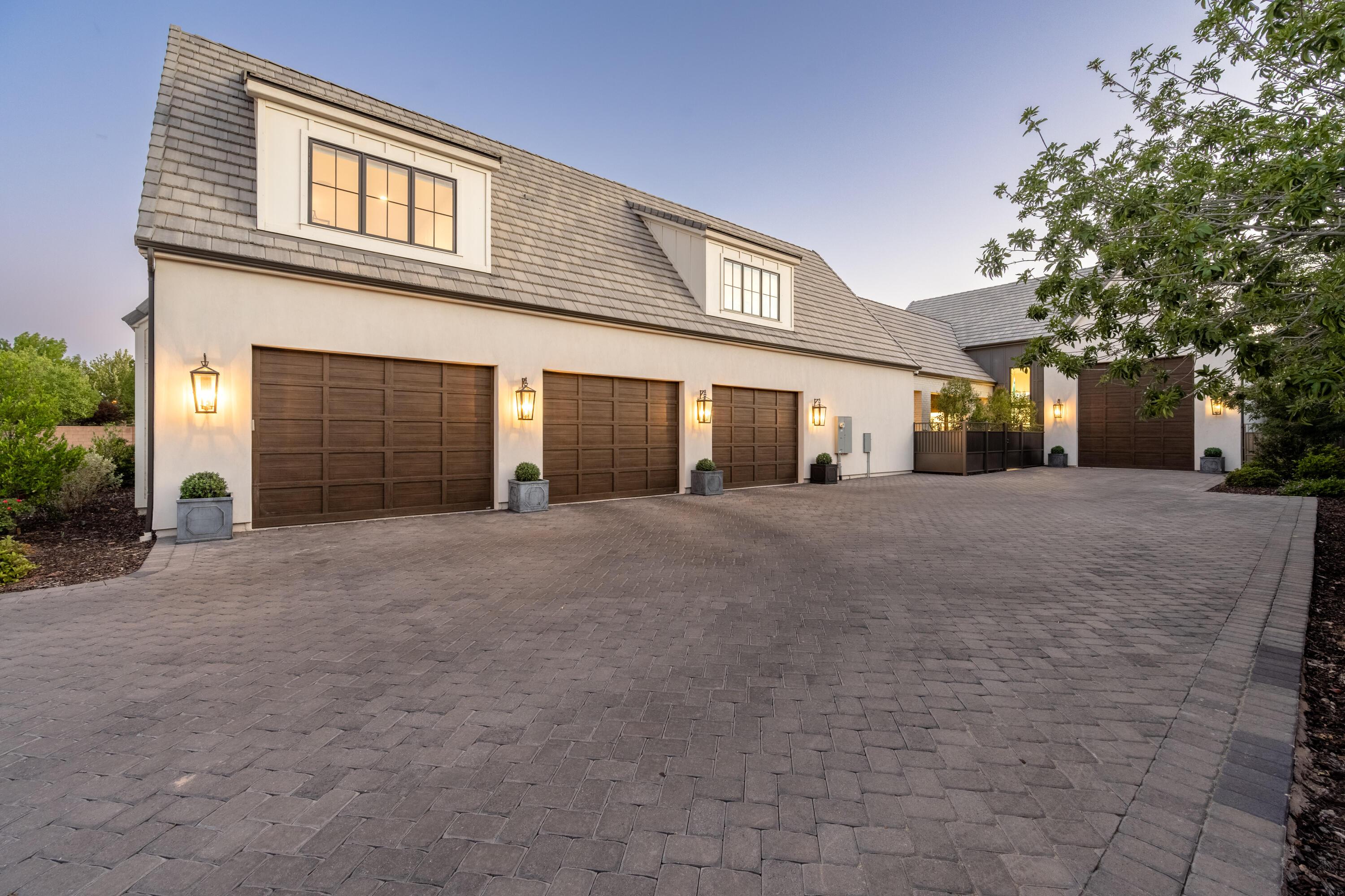 Washington, Utah, 84780, United States, 5 Bedrooms Bedrooms, ,6 BathroomsBathrooms,Residential,For Sale,1981729