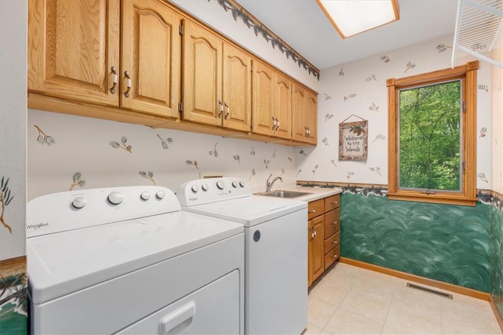 New Richmond, Wisconsin, 54017, United States, 3 Bedrooms Bedrooms, ,3 BathroomsBathrooms,Residential,For Sale,1826974
