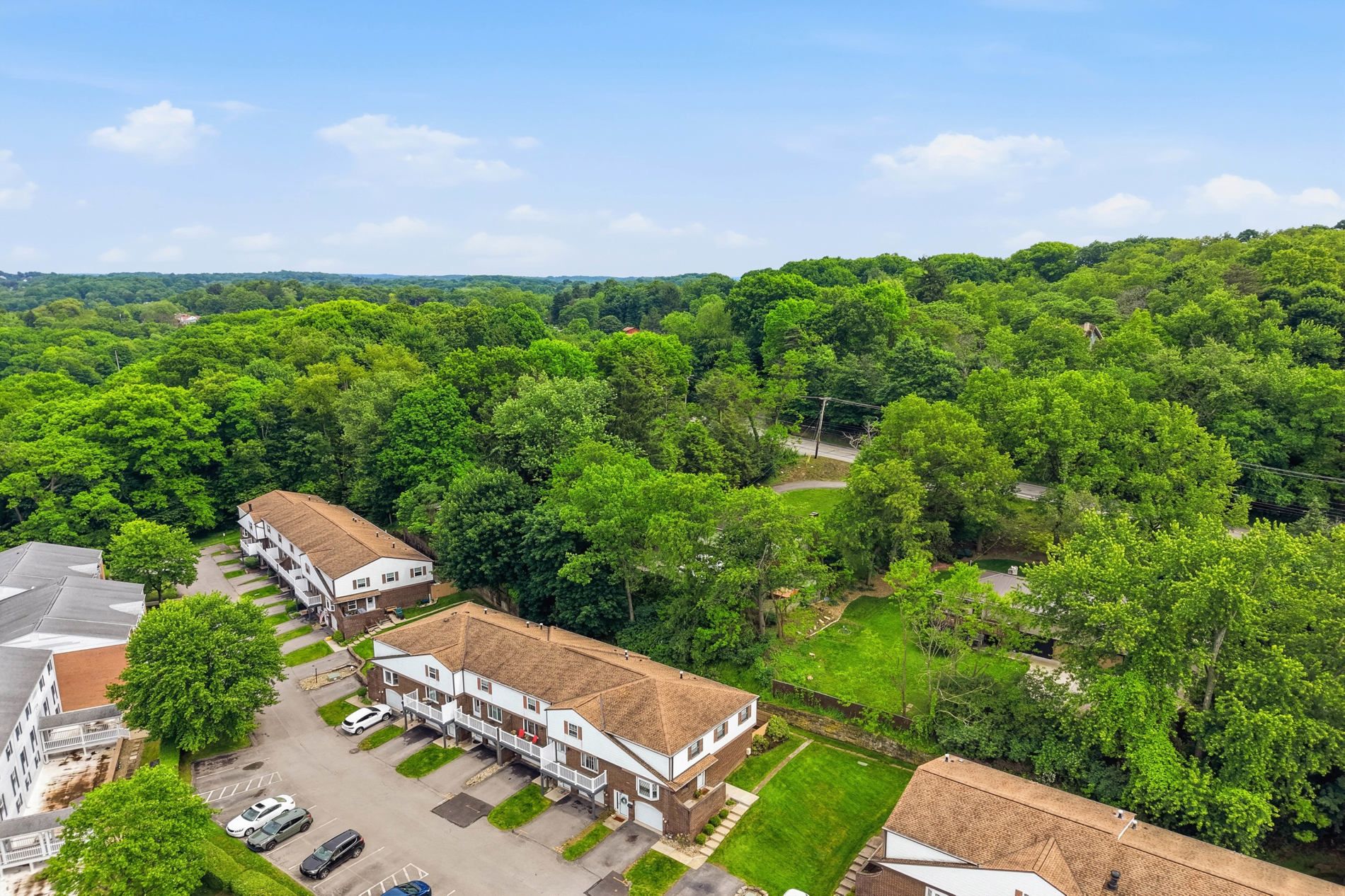  907 Camelot Drive, Pittsburgh, PA 15237 - 物件實景
