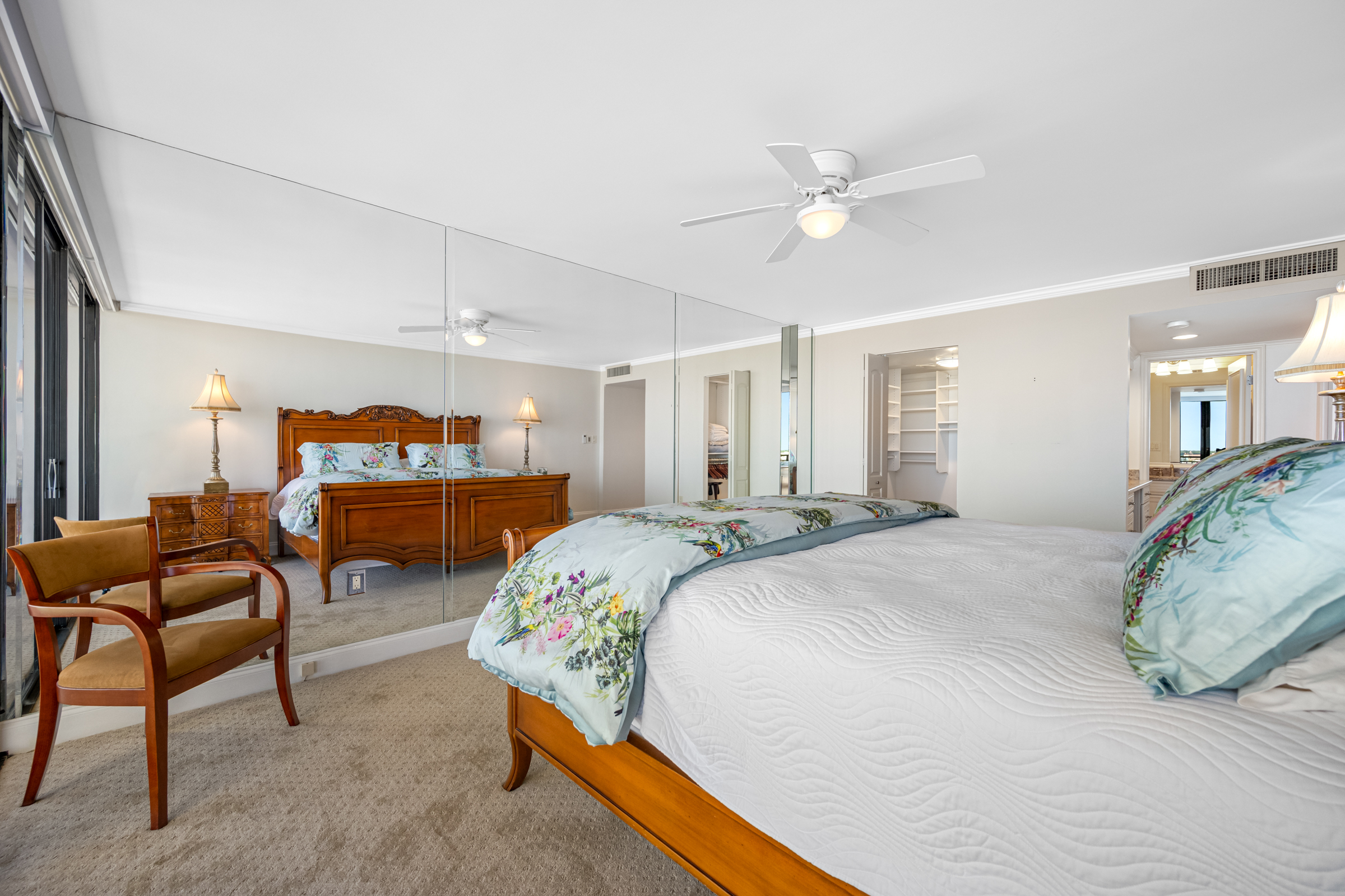 Treasure Island, Florida, 33706, United States, 2 Bedrooms Bedrooms, ,2 BathroomsBathrooms,Residential,For Sale,1998023