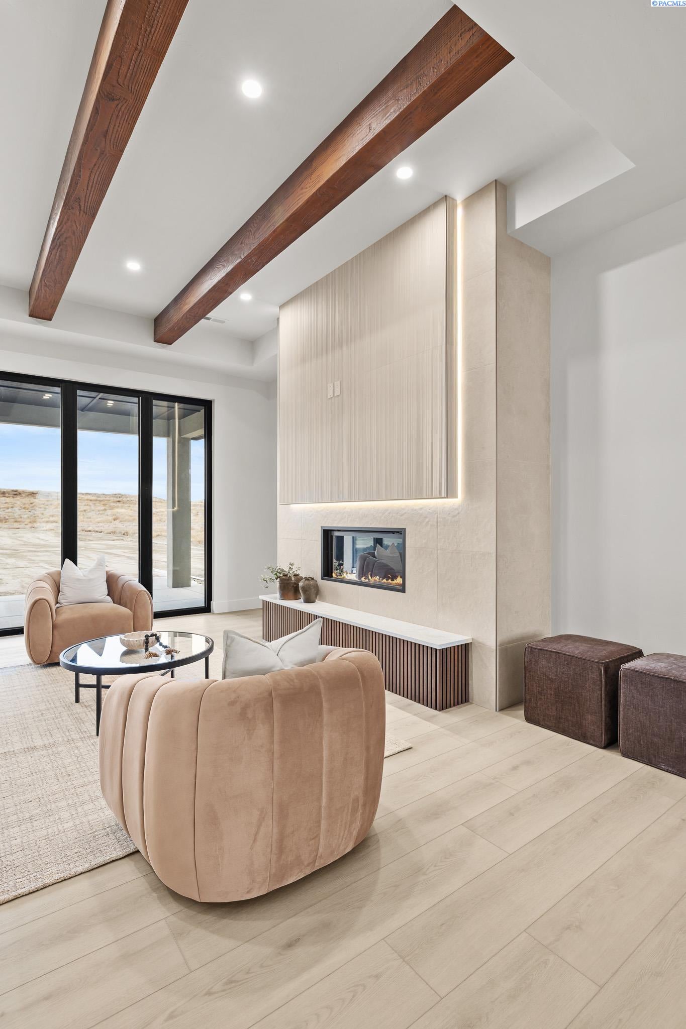 Richland, Washington, 99352, United States, 4 Bedrooms Bedrooms, ,2 BathroomsBathrooms,Residential,For Sale,2000118