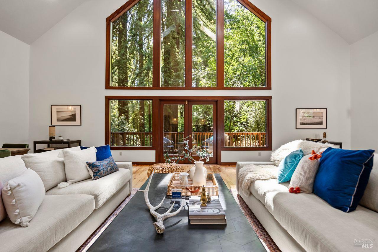 Woodacre, California, 94973, United States, 5 Bedrooms Bedrooms, ,3 BathroomsBathrooms,Residential,For Sale,1838533