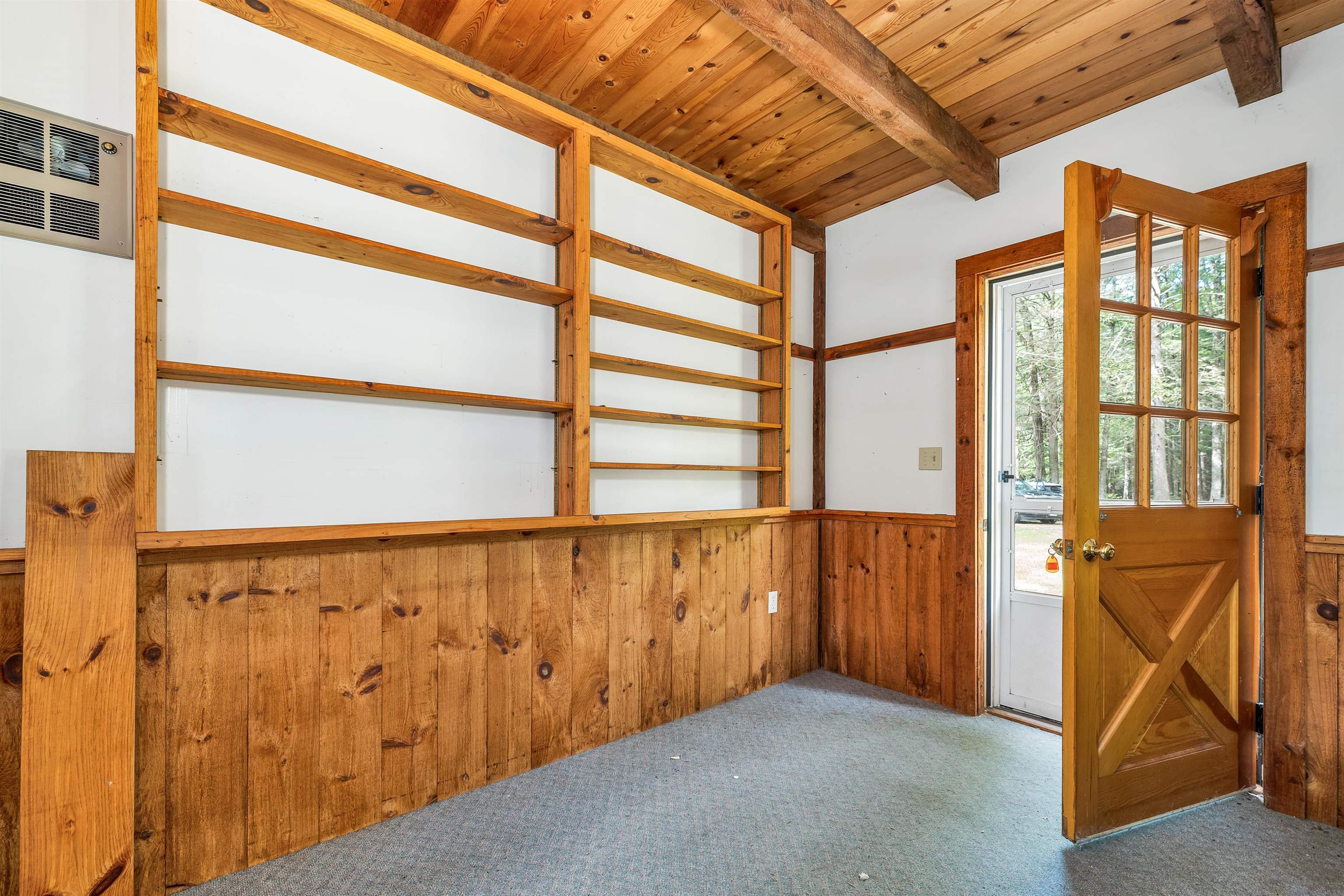 Chesterfield, New Hampshire, 03466, United States, 4 Bedrooms Bedrooms, ,2 BathroomsBathrooms,Residential,For Sale,1934189