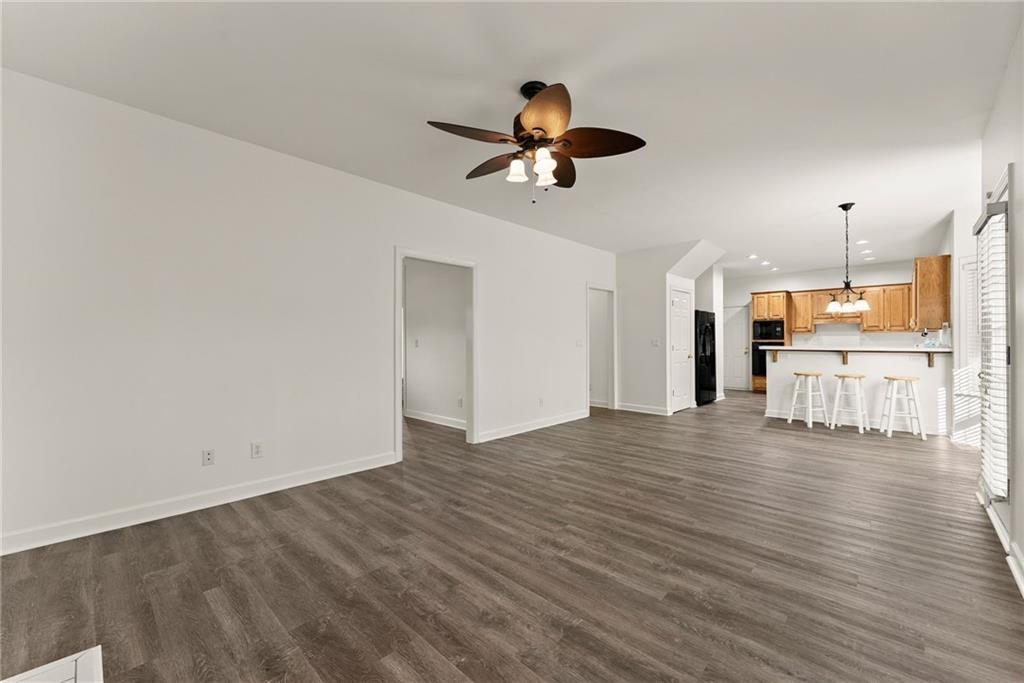 Suwanee, Georgia, 30024, United States, 4 Bedrooms Bedrooms, ,3 BathroomsBathrooms,Residential,For Sale,1979124