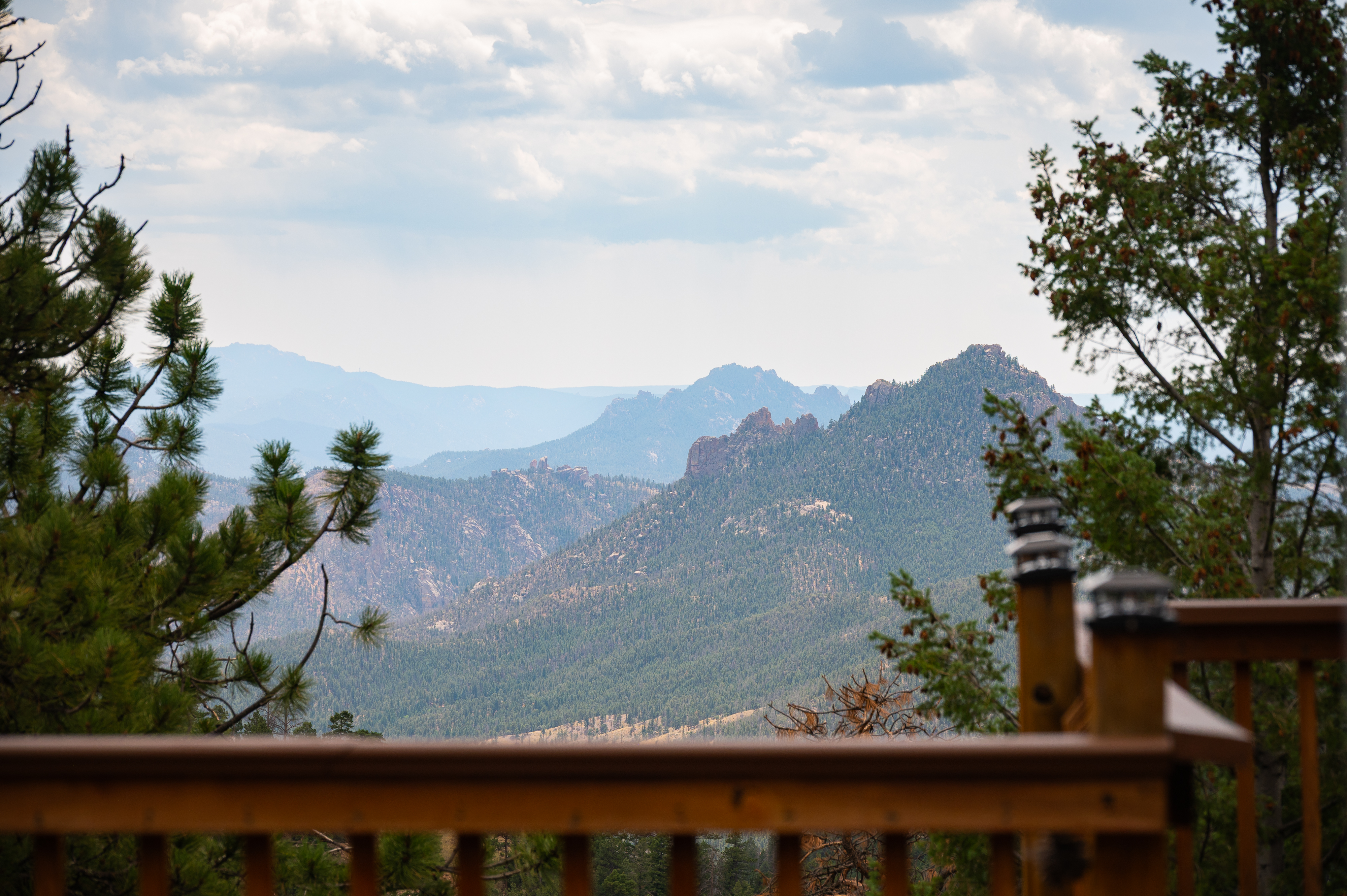  Million Dollar Views on this Beautifully Updated Mountain Retreat on 2.89 Acres - 物件實景