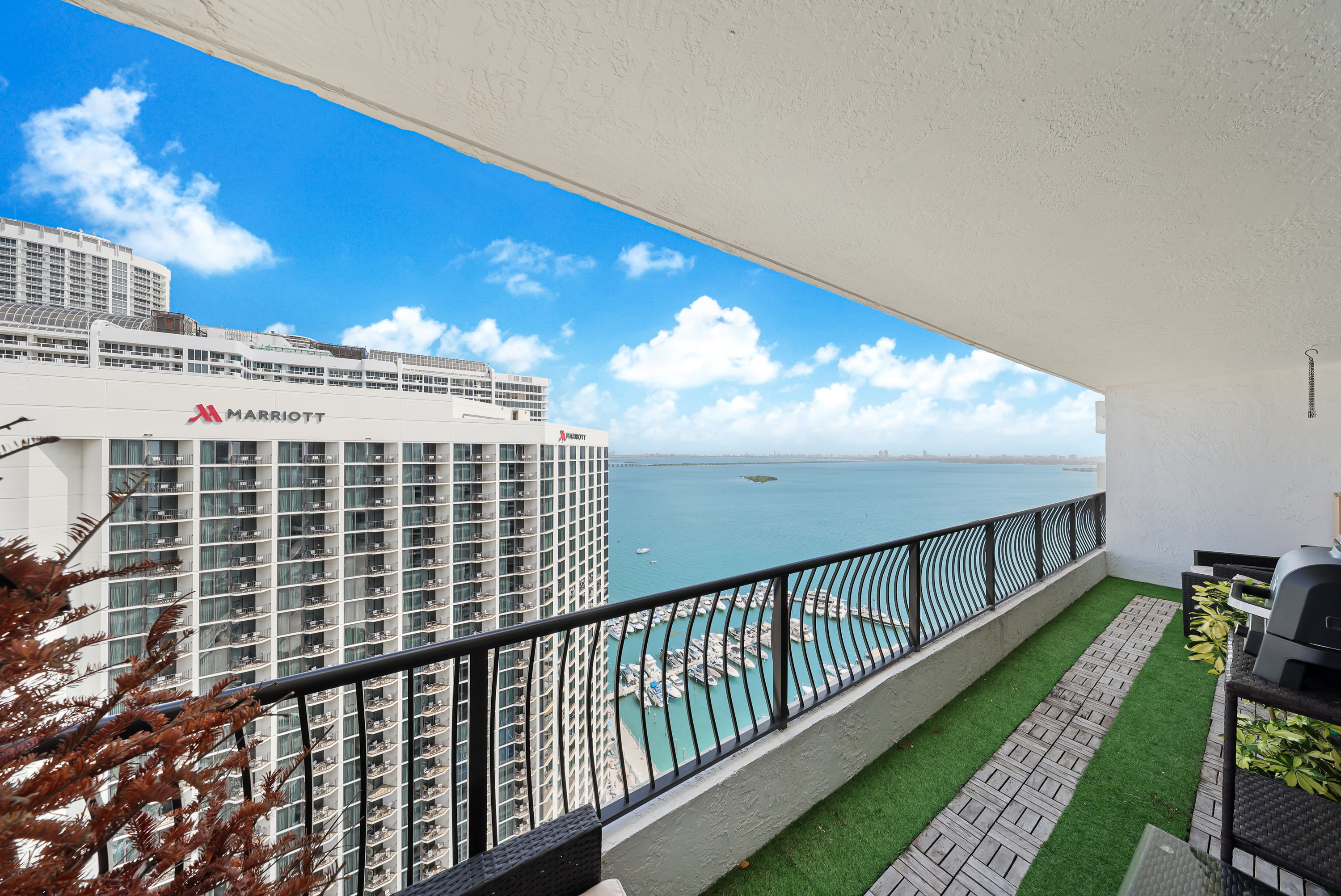  555 NE 15th St, Miami, FL, 33132 - 物件實景