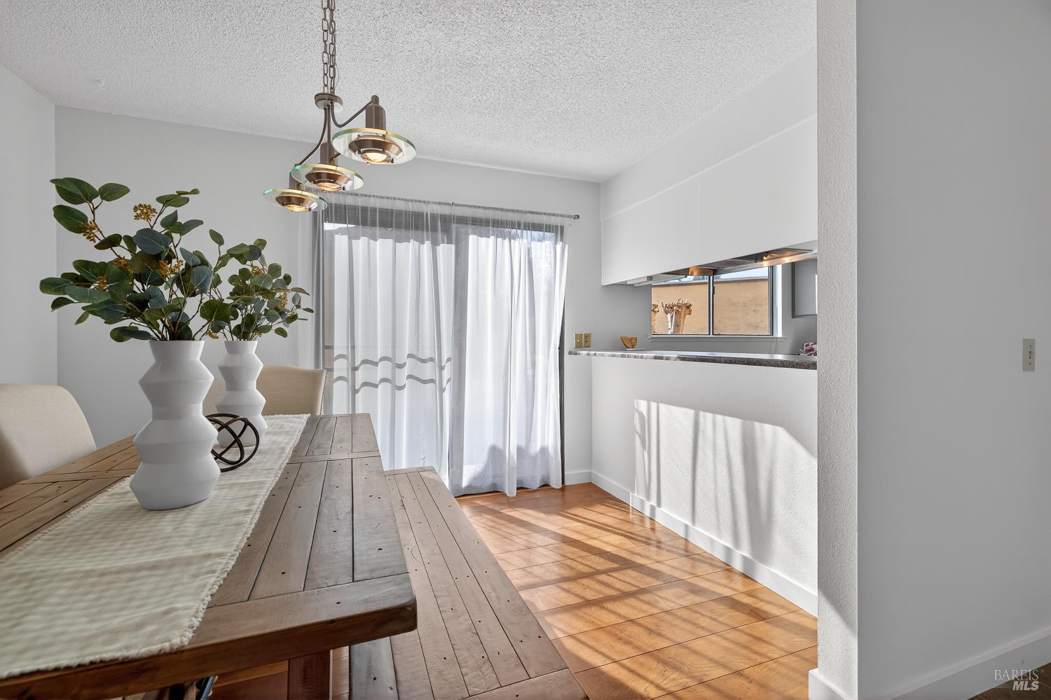 Sonoma, California, 95476, United States, 2 Bedrooms Bedrooms, ,2 BathroomsBathrooms,Residential,For Sale,2015978