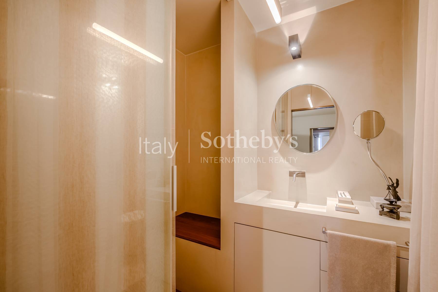  Apartment in a Historic Villa with a View of Lake Maggiore - 物件實景