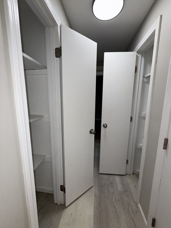 North Attleboro, Massachusetts, 02760, United States, 4 Bedrooms Bedrooms, ,2 BathroomsBathrooms,Residential,For Sale,1988350