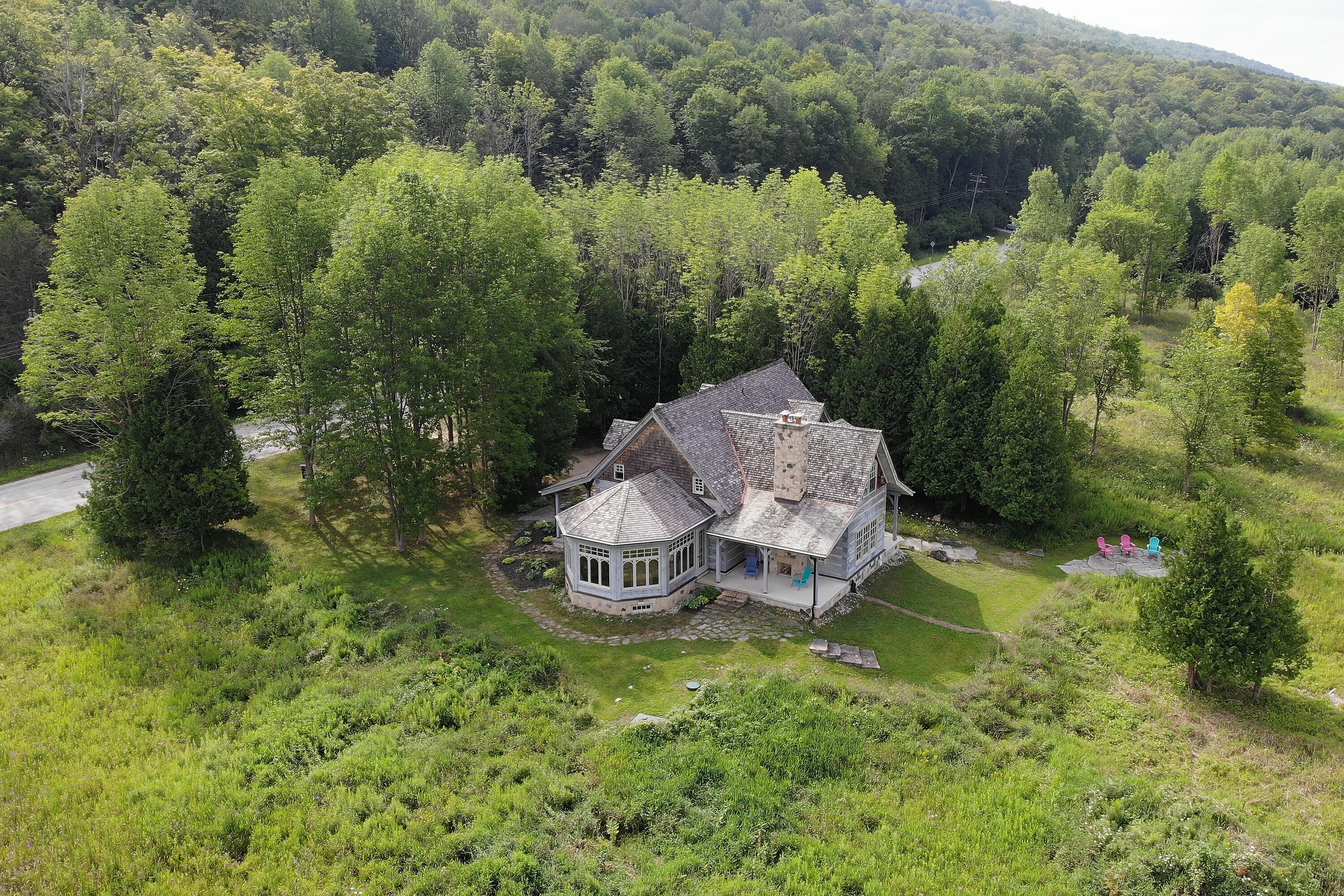  Beaver Valley Log Home - 物件實景