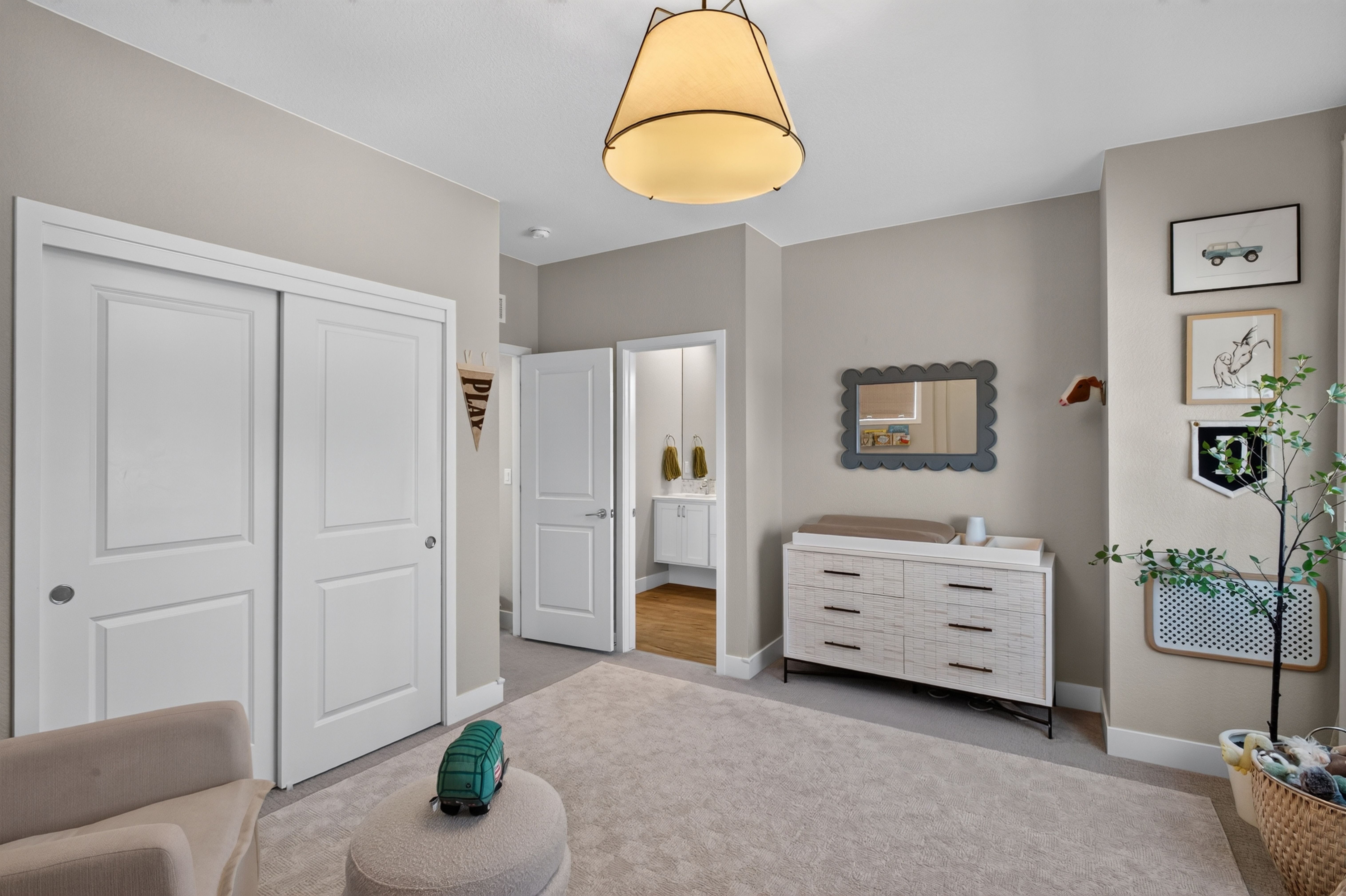  Welcome to Sterling Ranch Modern Open Home with Island Kitchen & Trail Access - 物件實景