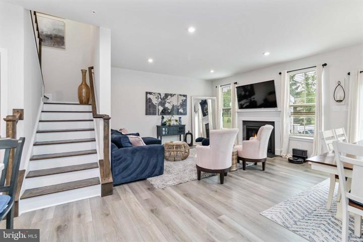 Cheltenham, Pennsylvania, 19012, United States, 3 Bedrooms Bedrooms, ,4 BathroomsBathrooms,Residential,For Sale,1887718