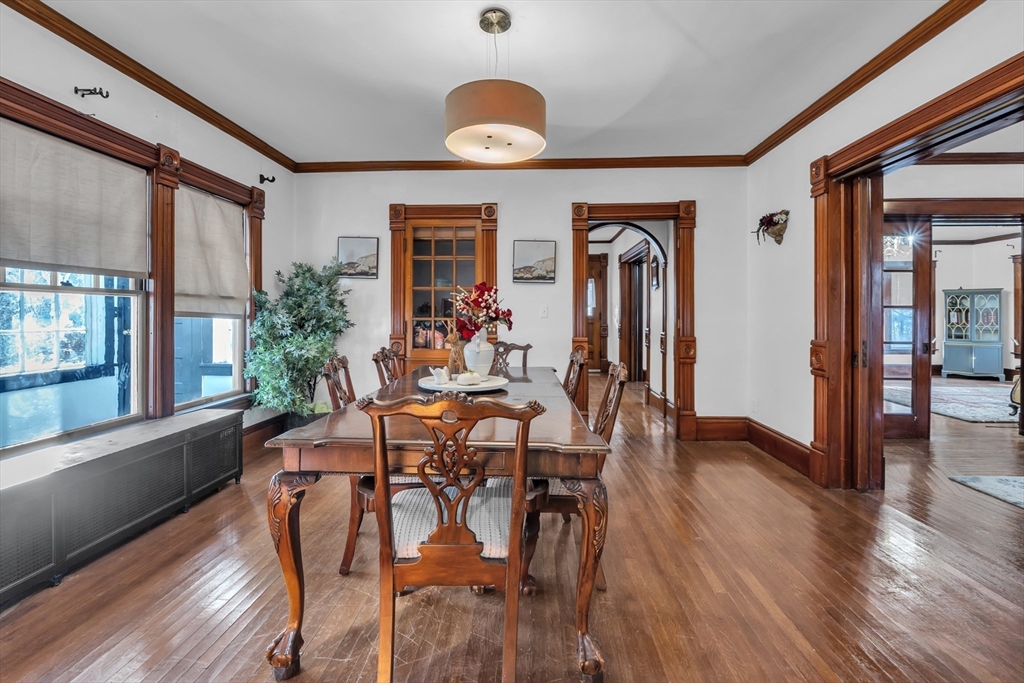 Orange, Massachusetts, 01364, United States, 7 Bedrooms Bedrooms, ,6 BathroomsBathrooms,Residential,For Sale,1991078