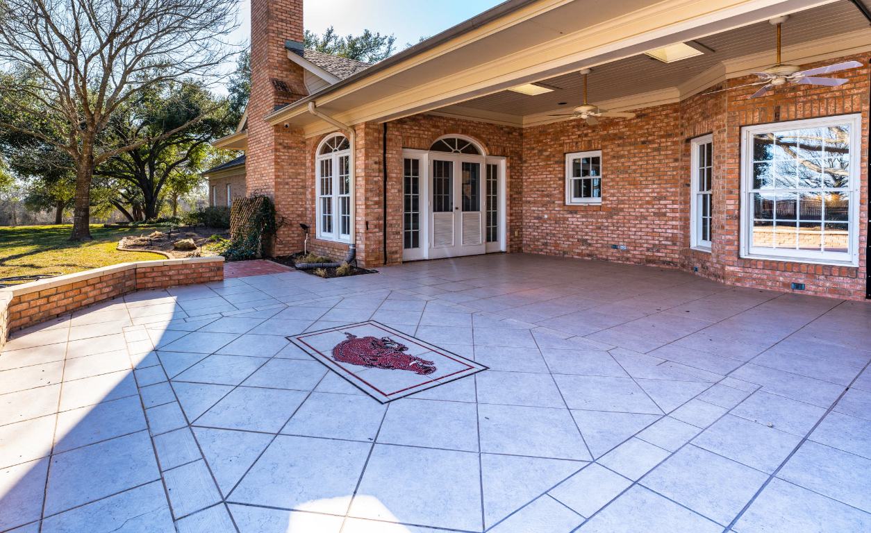Belton, Texas, 76513, United States, 3 Bedrooms Bedrooms, ,5 BathroomsBathrooms,Residential,For Sale,1883238