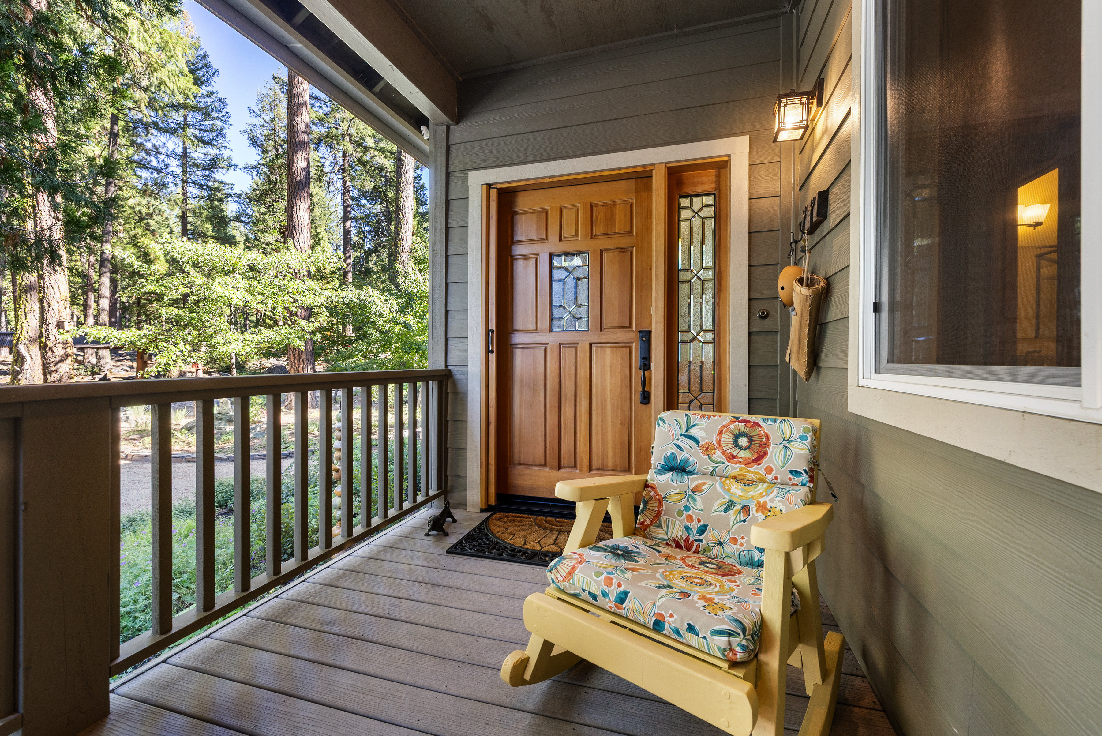  Luxury Mountain Retreat with Guest House on 1 Acre in the Heart of Graeagle - 物件實景