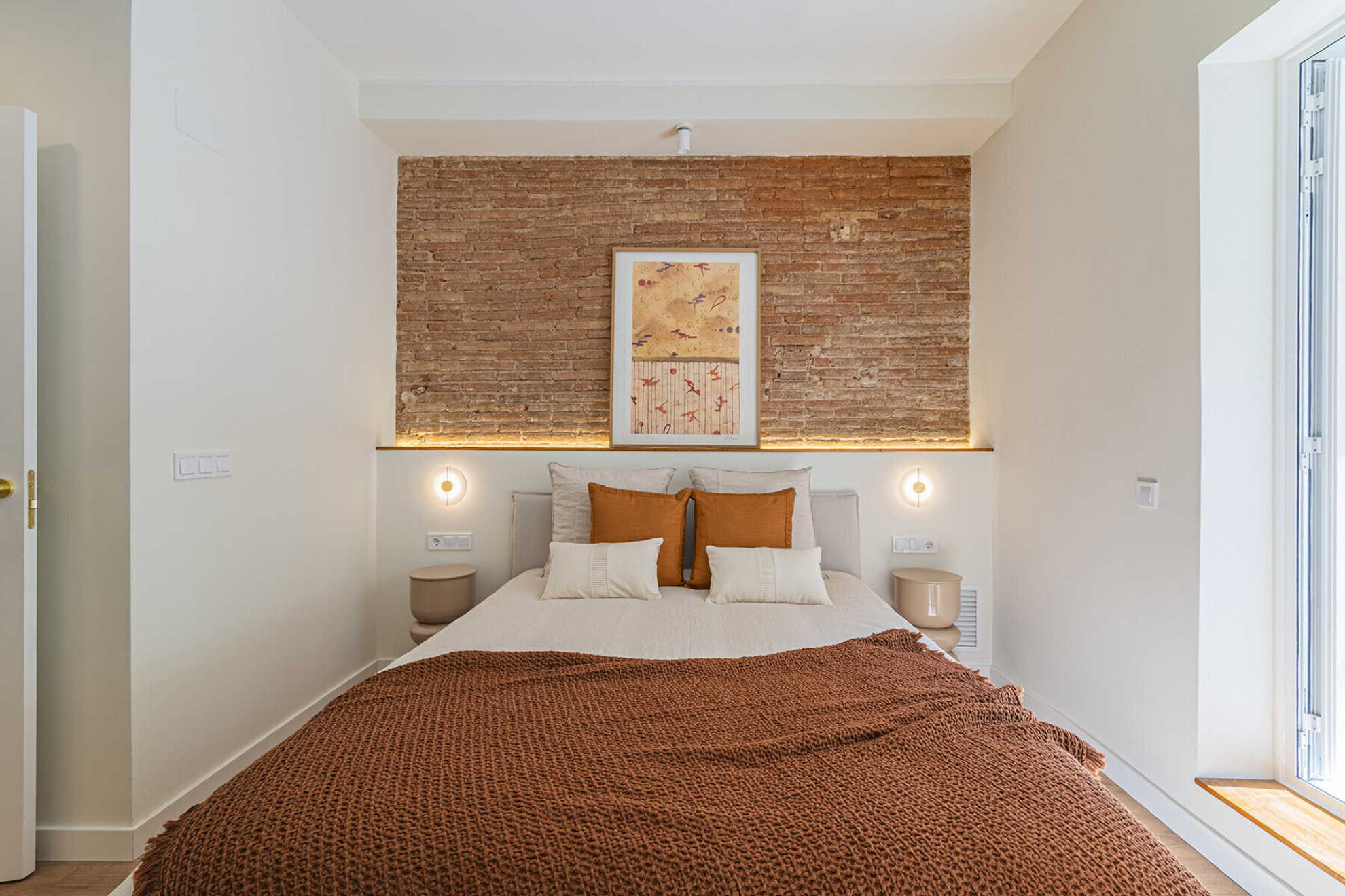  Brand new renovated apartment with terrace and designer furniture - 物件實景