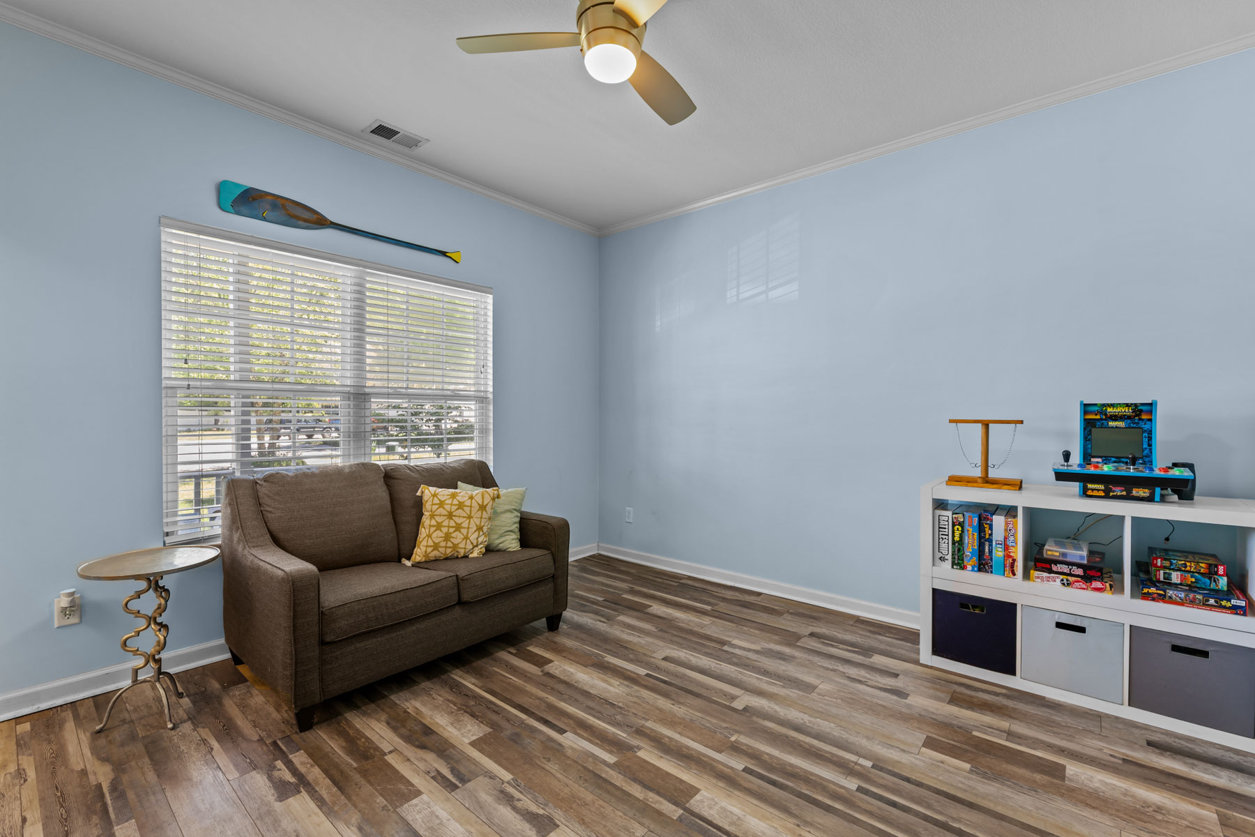  6823 Watch Harbour Circle, Hayes, VA 23072 - 物件實景
