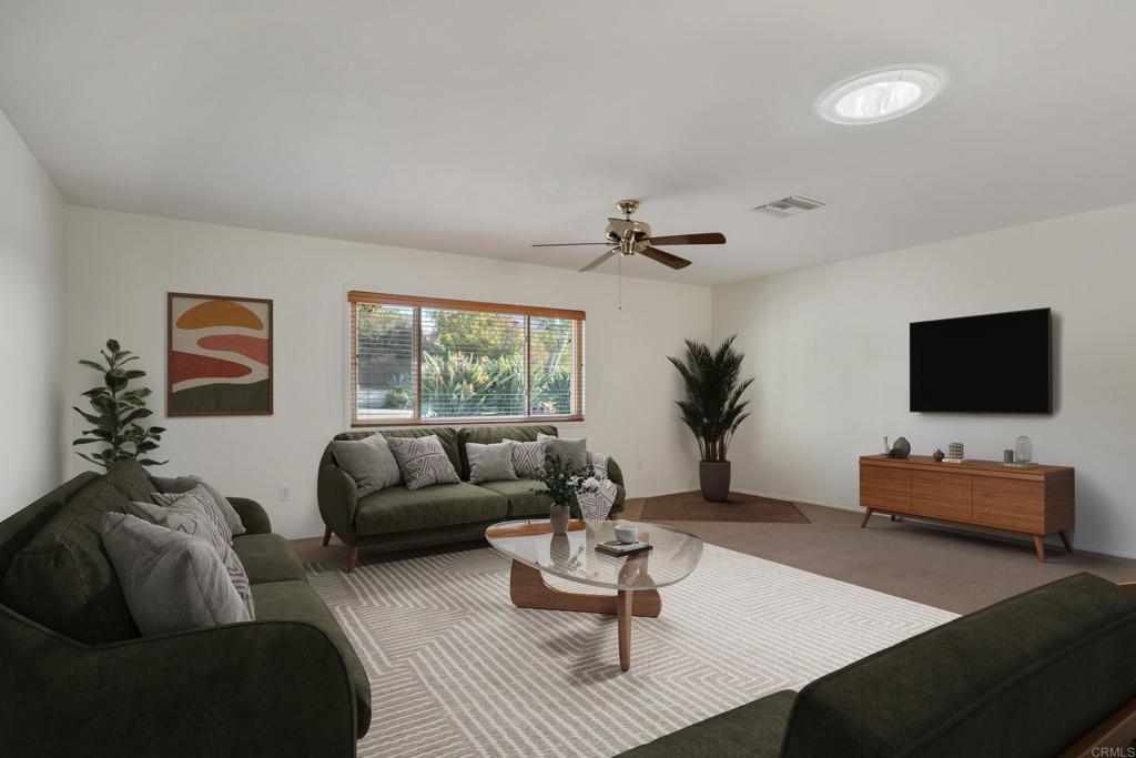 El Cajon, California, 92021, United States, 3 Bedrooms Bedrooms, ,2 BathroomsBathrooms,Residential,For Sale,2003187