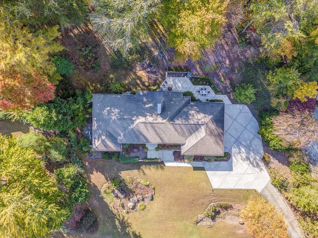 DALTON, Georgia, 30720, United States, 4 Bedrooms Bedrooms, ,4 BathroomsBathrooms,Residential,For Sale,1989438