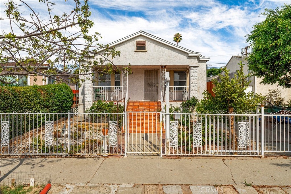 Los Angeles, California, 90032, United States, 3 Bedrooms Bedrooms, ,1 BathroomBathrooms,Residential,For Sale,1923092