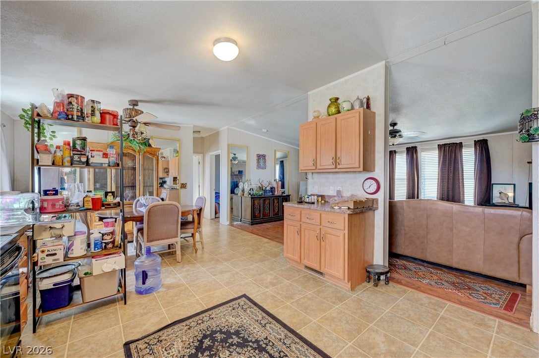 Las Vegas, Nevada, 89161, United States, 3 Bedrooms Bedrooms, ,2 BathroomsBathrooms,Residential,For Sale,2032219
