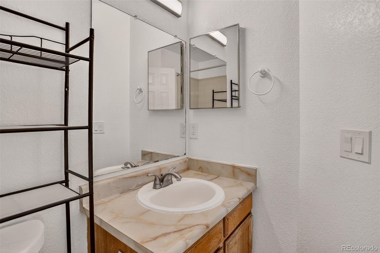 Thornton, Colorado, 80229, United States, 5 Bedrooms Bedrooms, ,2 BathroomsBathrooms,Residential,For Sale,1891126