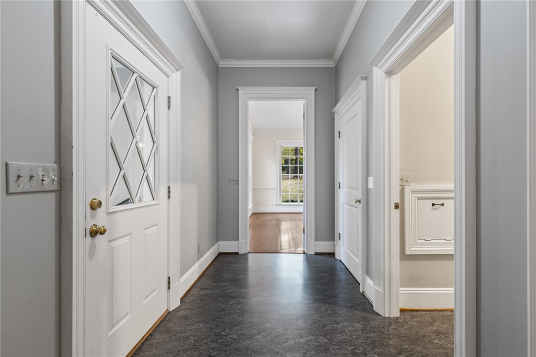 Harrison, Arkansas, 72601, United States, 4 Bedrooms Bedrooms, ,5 BathroomsBathrooms,Residential,For Sale,1989365