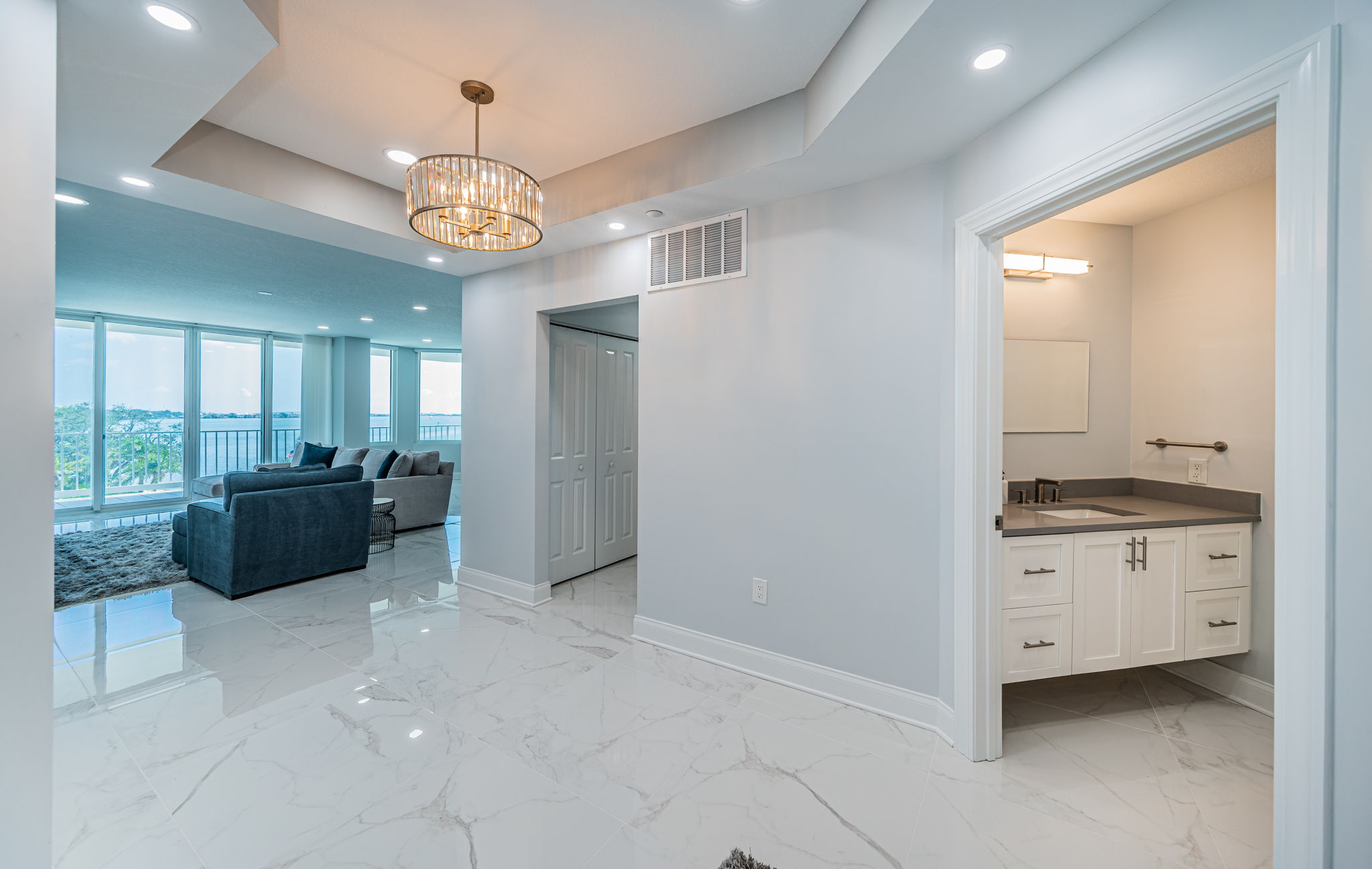 Belleair, Florida, 33756, United States, 2 Bedrooms Bedrooms, ,3 BathroomsBathrooms,Residential,For Sale,1979056