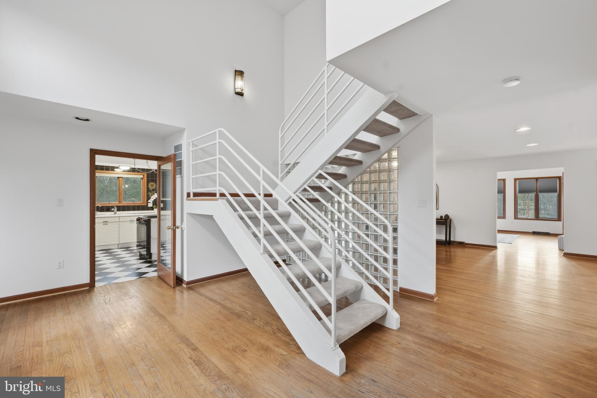 La Plata, Maryland, 20646, United States, 5 Bedrooms Bedrooms, ,4 BathroomsBathrooms,Residential,For Sale,1994243