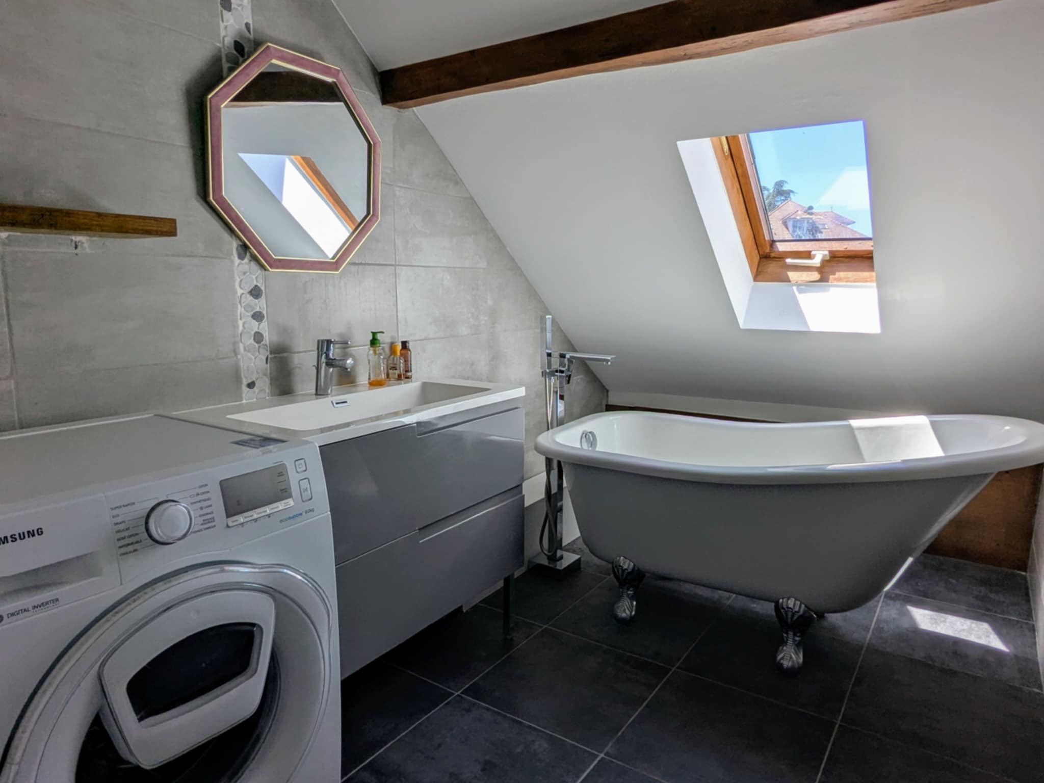  EVIAN LES BAINS FULLY RENOVATED APARTMENT WITH VIEW ON THE LAKE - 物件實景