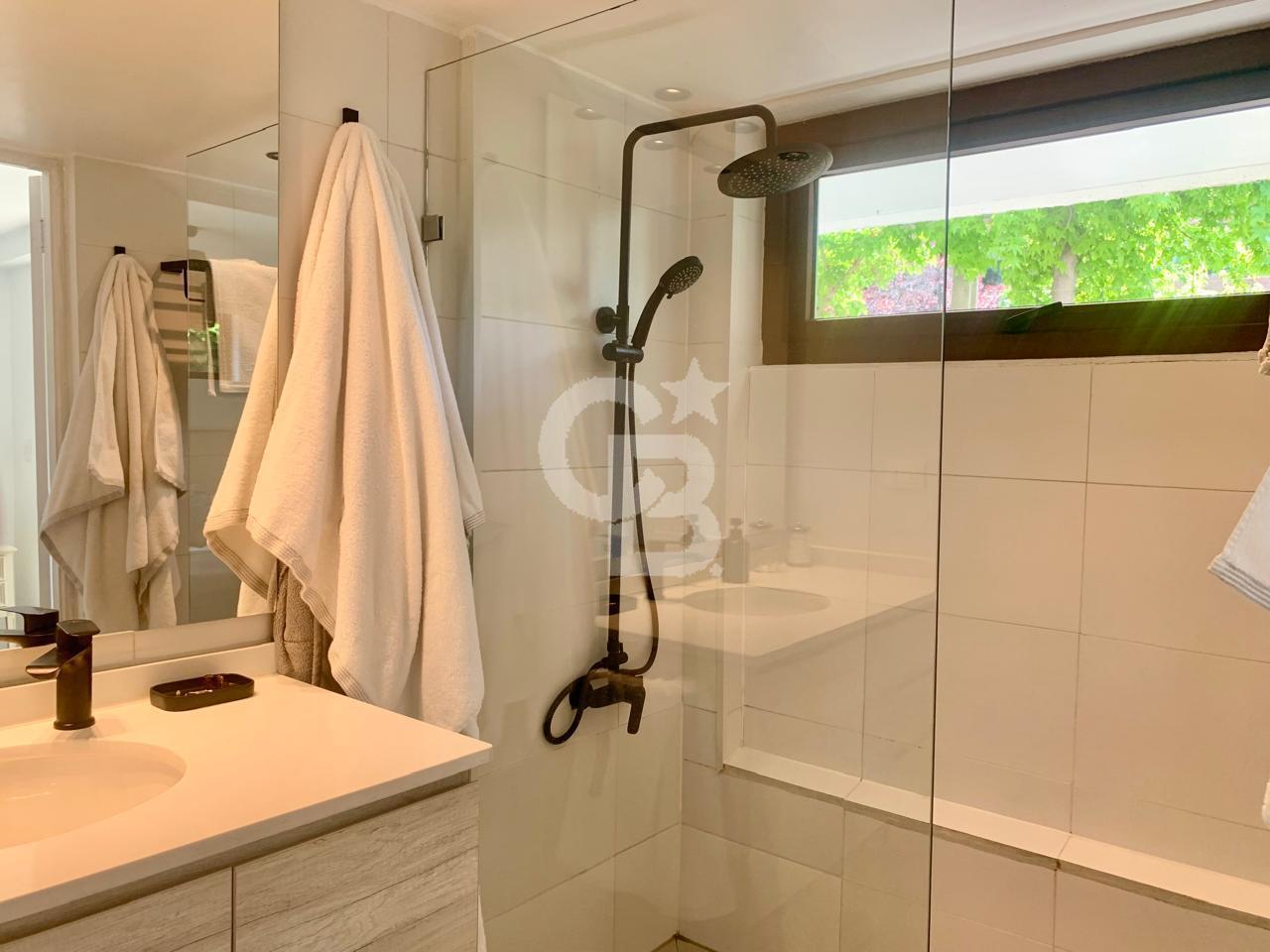 Vitacura, Chile, 3 Bedrooms Bedrooms, ,3 BathroomsBathrooms,Residential,For Sale,1986468