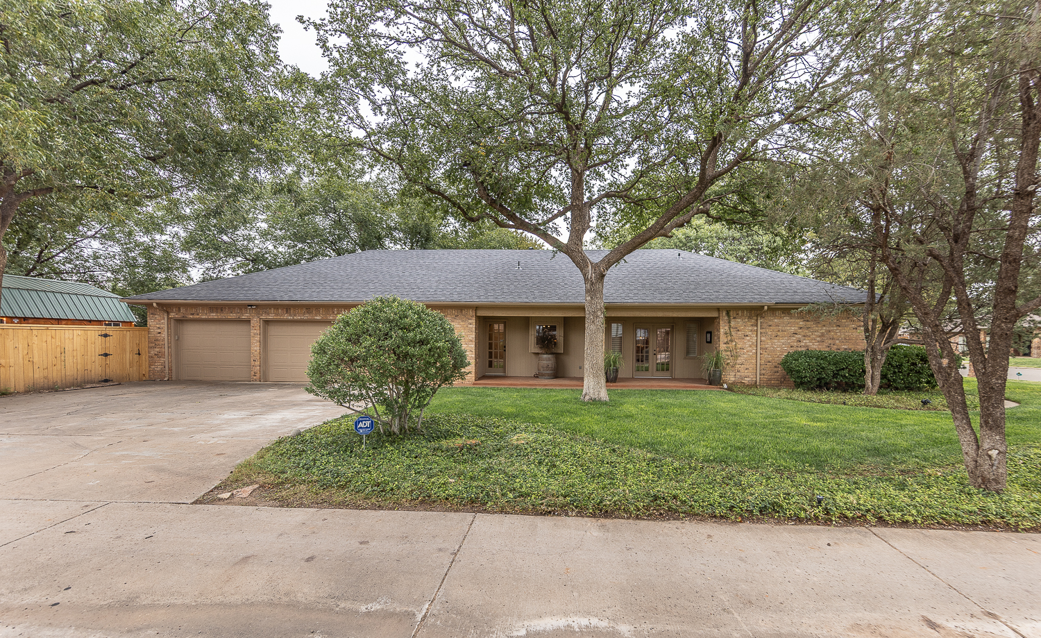 Lubbock, Texas, 79424, United States, 3 Bedrooms Bedrooms, ,3 BathroomsBathrooms,Residential,For Sale,1969049