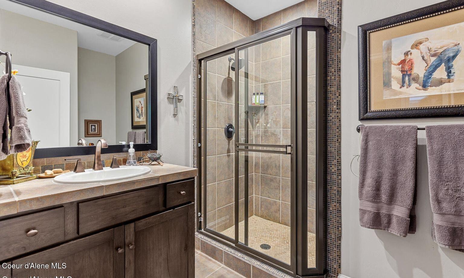 Hayden Lake, Idaho, 83835, United States, 4 Bedrooms Bedrooms, ,5 BathroomsBathrooms,Residential,For Sale,1990464