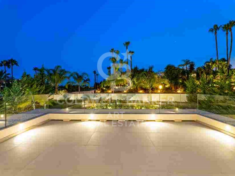 Marbella, Andalusia, ES, 4 Bedrooms Bedrooms, ,4 BathroomsBathrooms,Residential,For Sale,1793222