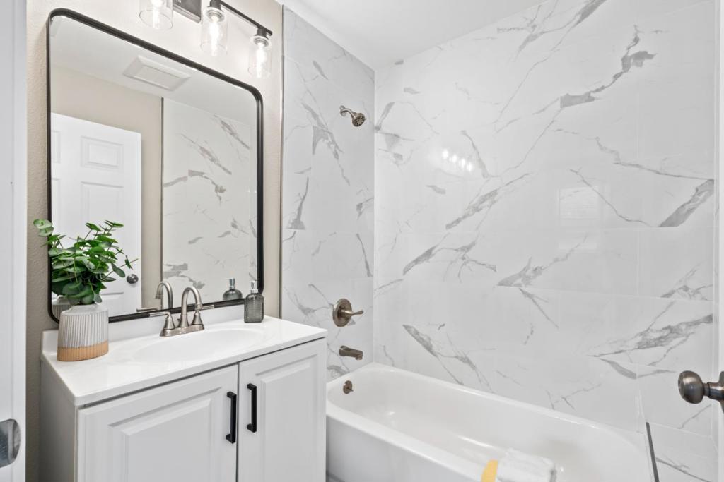 South San Francisco, California, 94080, United States, 4 Bedrooms Bedrooms, ,4 BathroomsBathrooms,Residential,For Sale,2034124