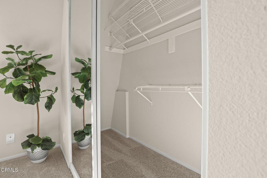 Pasadena, California, 91101, United States, 2 Bedrooms Bedrooms, ,2 BathroomsBathrooms,Residential,For Sale,1989436