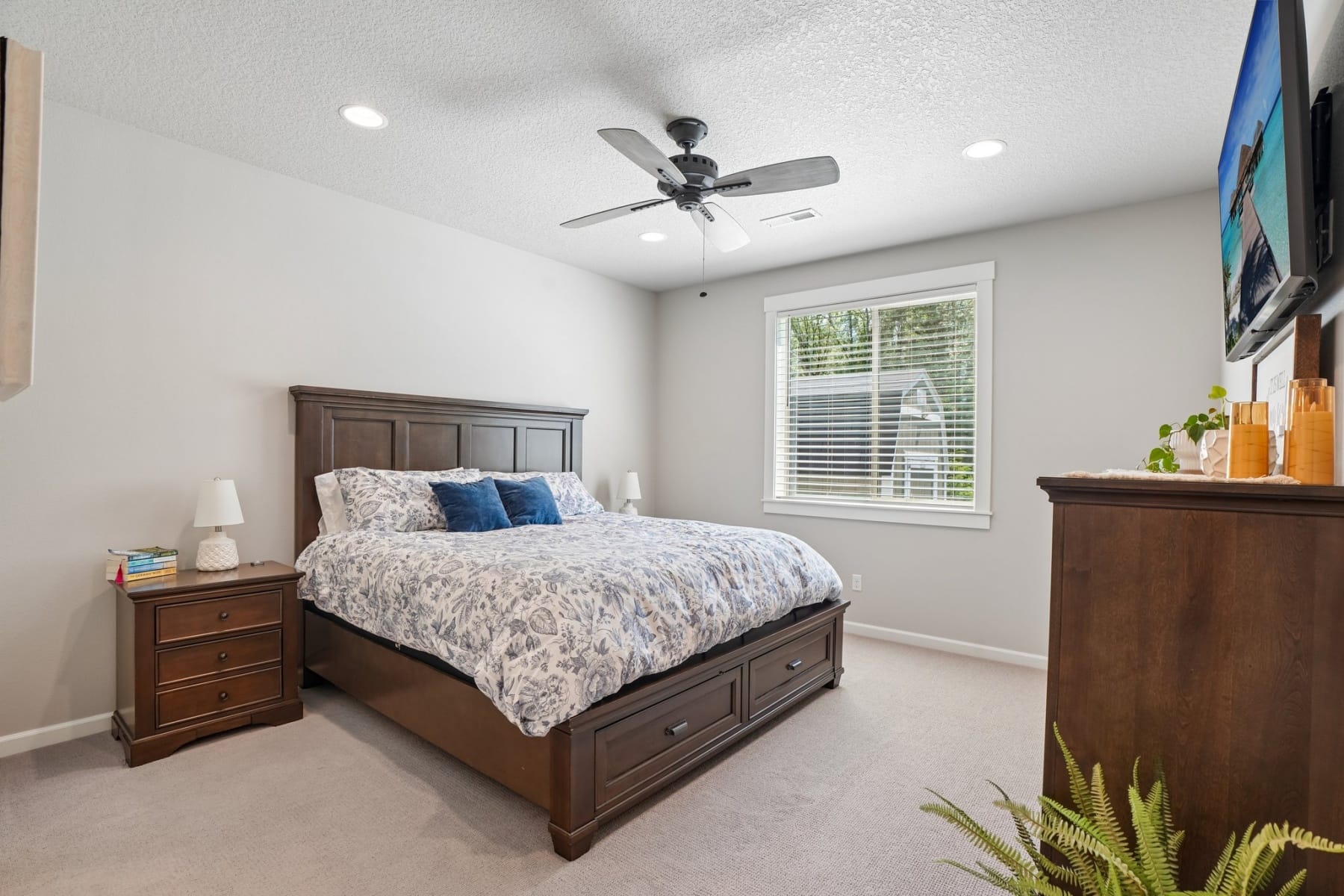  158 ZEPHYR DR Silver Lake, WA 98645 - 物件實景